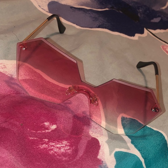 Sunglasses - Picture 1 of 1